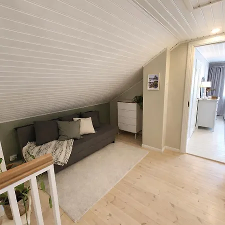 Villa Omakotitalo Pihasaunalla Laehellae Asuntomessuja, *